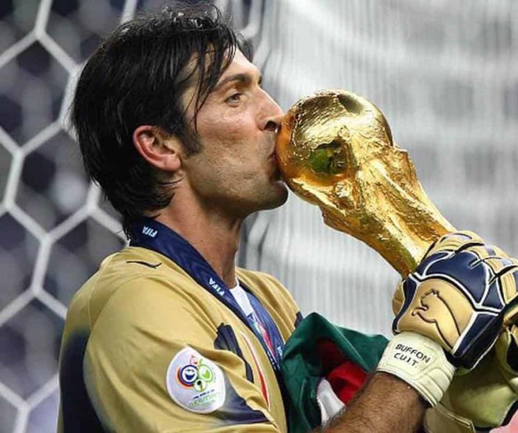 Anuncia Gianluigi Buffon su retiro del fútbol a los 45 años Anuncia Gianluigi Buffon su retiro del fútbol a los 45 años