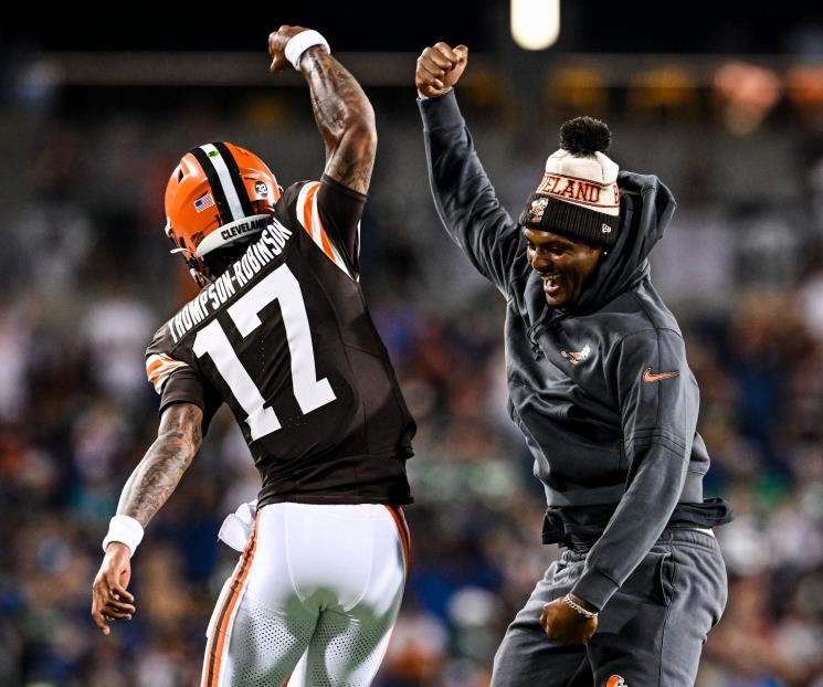 Inicia pretemporada de NFL con triunfo Café