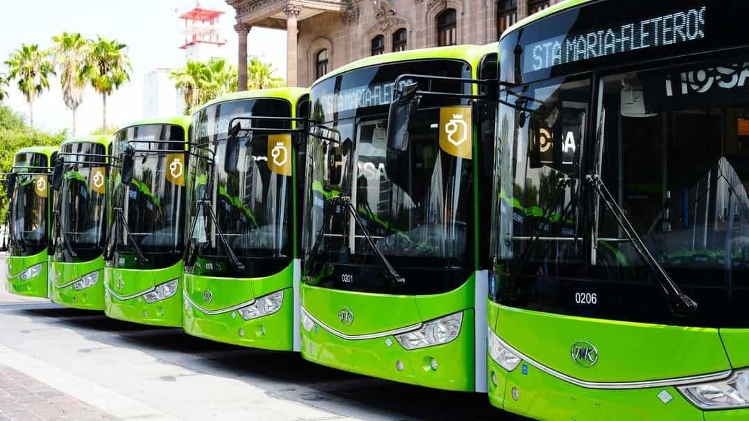 Entregan 30 nuevos camiones a Ruta Santa María-Fleteros Entregan 30 nuevos camiones a Ruta Santa María-Fleteros