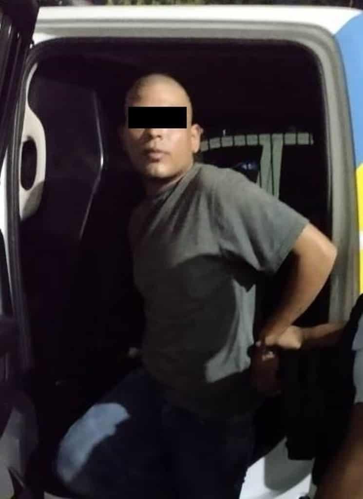 Detienen a jóvenes con droga