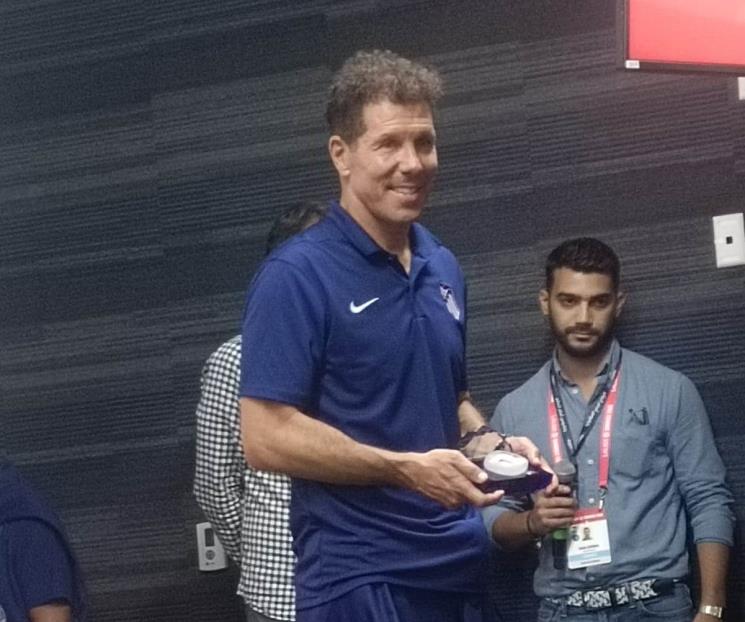Tacha el ‘Cholo’ de aburrido el duelo en Monterrey