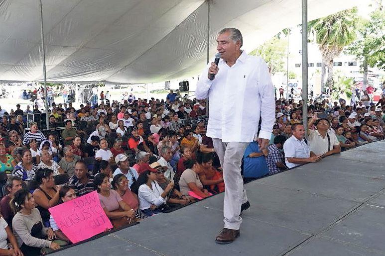 Acusa Adán ‘guerra sucia’ en su contra