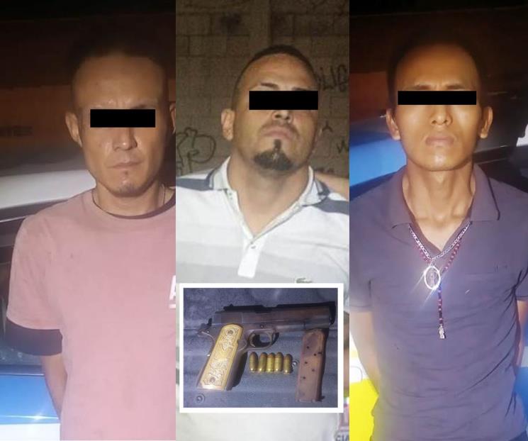 Detienen a tres con arma de fuego