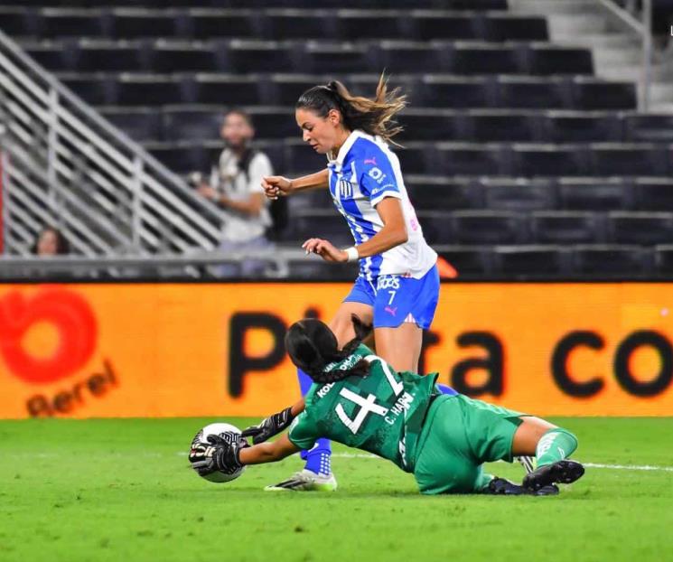 Ganan Rayadas y mantienen el invicto