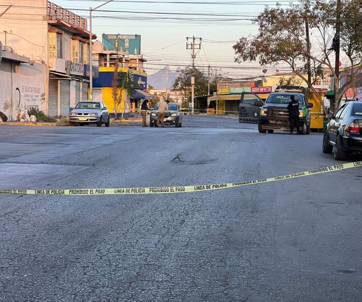 Persiguen a conductor y lo matan en Santa Catarina