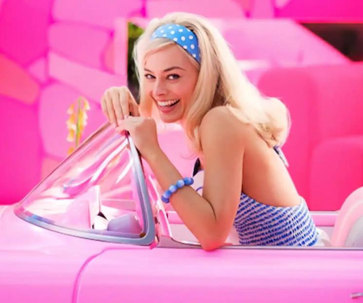 Supera Barbie los mil millones de dólares