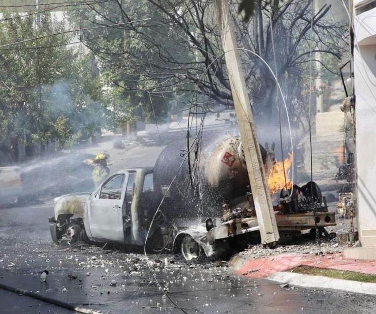 Atiende Escobedo a afectados por accidente de pipa