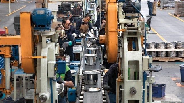 Rompe NL marca en generar empleos