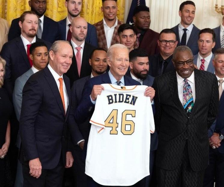 Recibe Biden y la Casa Blanca a los campeones Astros