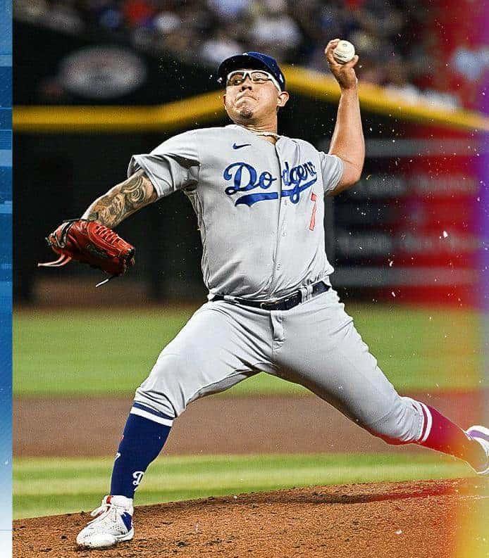 Logra Urías su novena victoria con los Dodgers