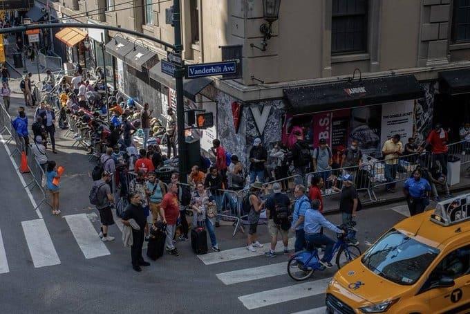 Vive Nueva York crisis migrante