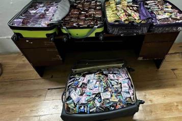 Aseguran mil cigarros de marihuana en aeropuerto de Tijuana