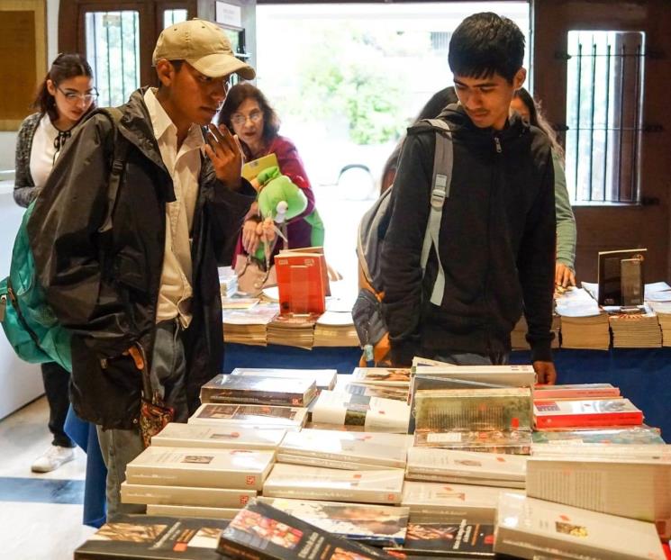Tendrá Conarte Tendido de Libros