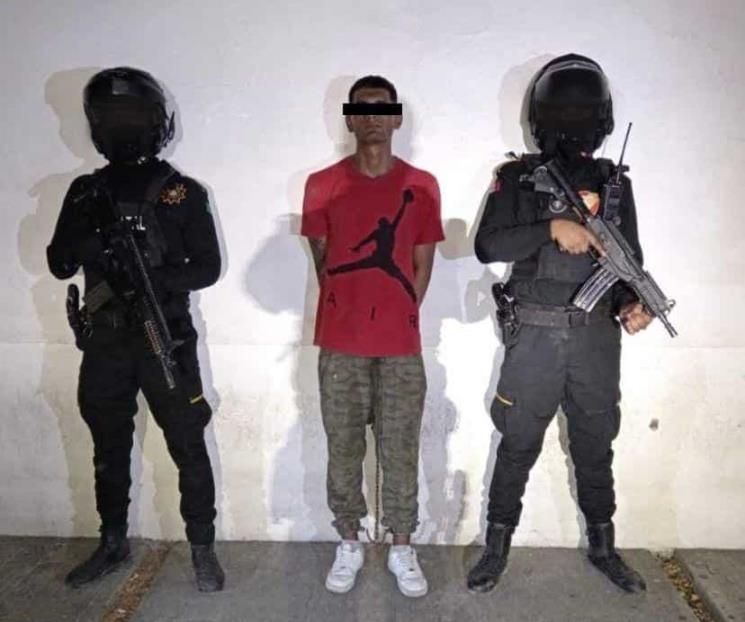 Detienen a dos con armas y drogas Detienen a dos con armas y drogas