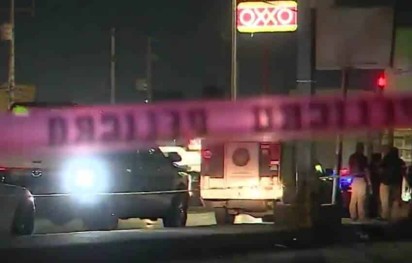 Una persona sin vida y otras dos lesionadas, dejó un ataque a balazos en un departamento, la noche del miércoles  en la Colonia Los Portales, municipio de Santa Catarina.