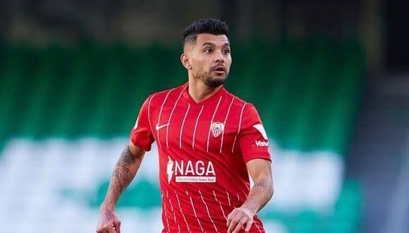 Ofrece Rayados 10 mdd por Tecatito