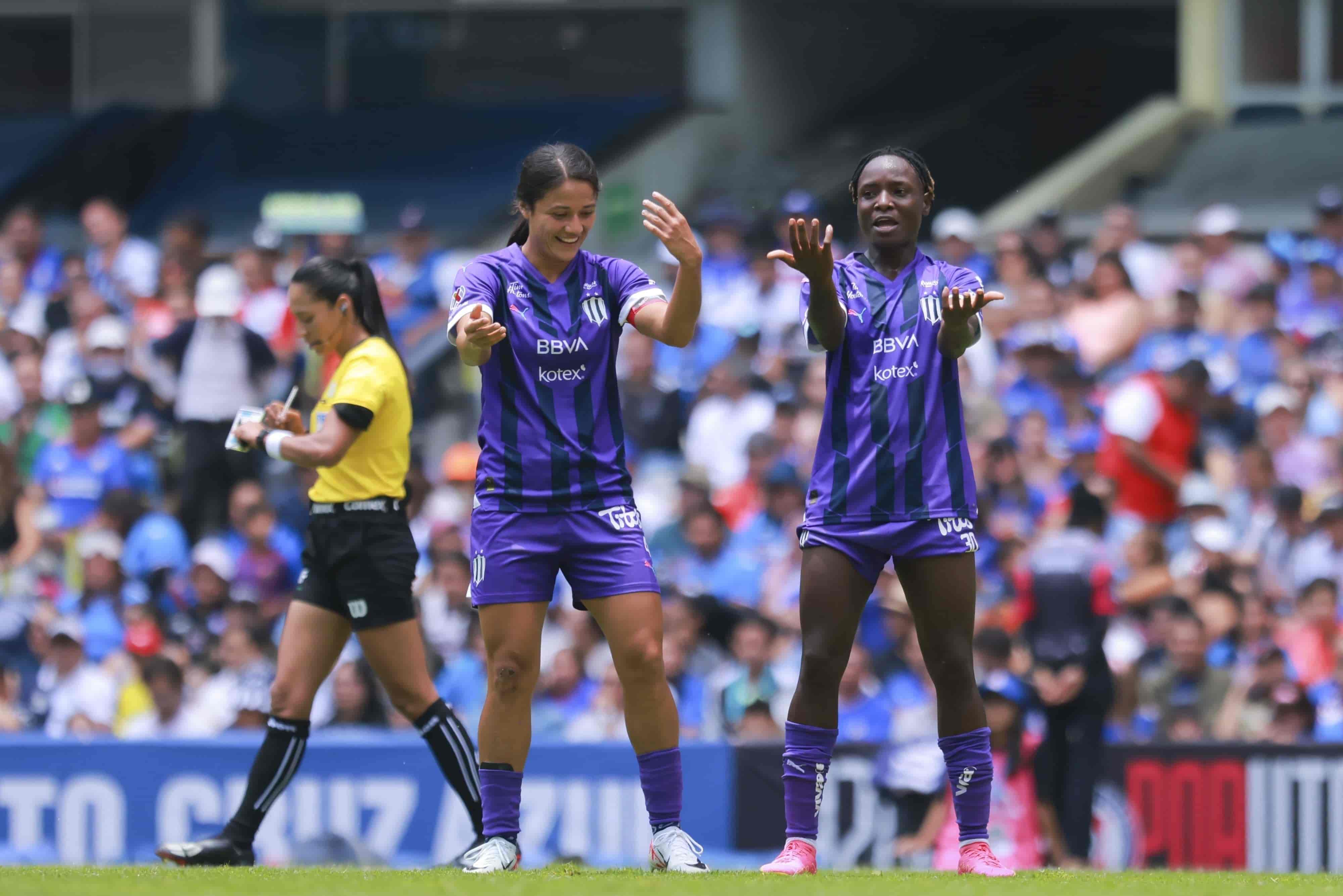 Chinwendu Ihezu hace el 3-0.