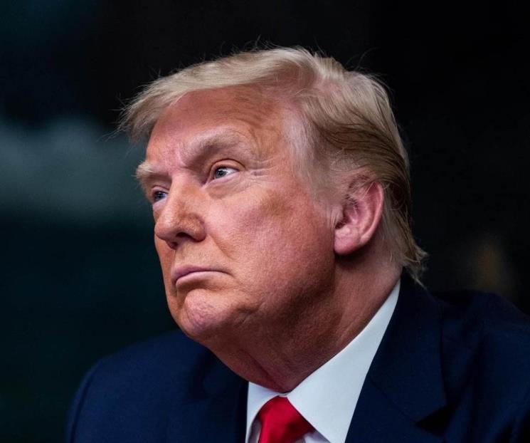 Trump sigue atacando a jueza, pese a recibir advertencias