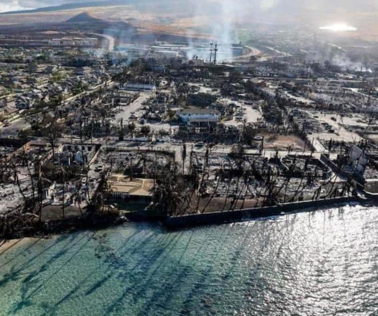 Gobernador de Hawái advierte de más víctimas por incendios