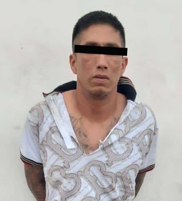 Elementos de la Policía de Proxpol Escobedo detuvieron a un hombre que cometió una serie de atracos en cinco municipios del área metropolitana.