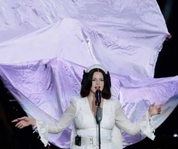 Lana del Rey conquista al Foro Sol con nuevo show Lana del Rey conquista al Foro Sol con nuevo show