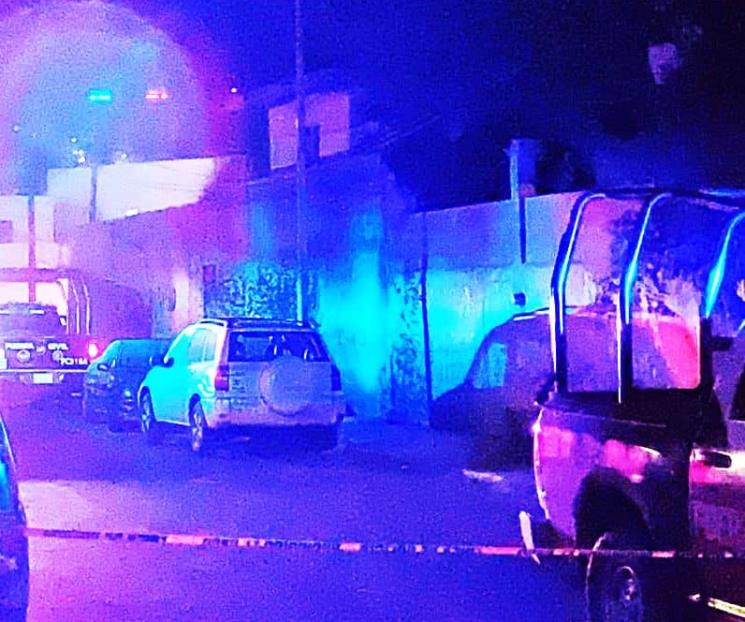 Asesina a sujeto a balazos y escapa en Monterrey