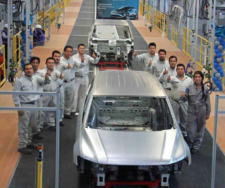 Acuerdan Volkswagen y sindicato aumento salarial de 8.1%