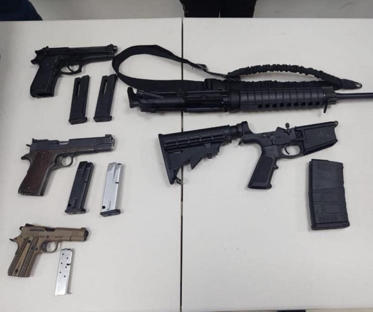 Detienen a mujer por transportar armamento en Galeana