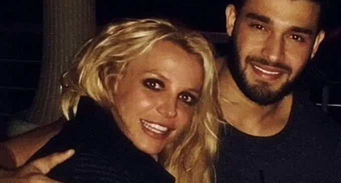 Preocupa soledad de Britney Spears tras divorcio Preocupa soledad de Britney Spears tras divorcio