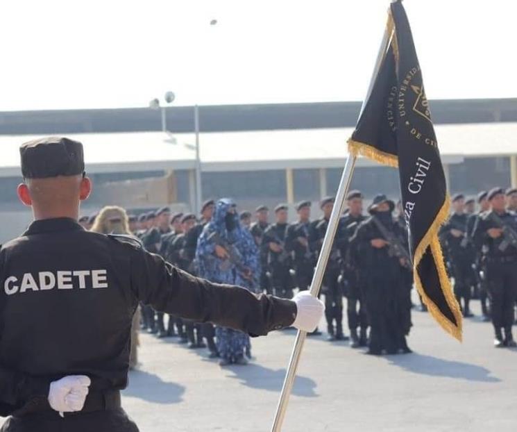 Gradúa UCS 76  elementos de Fuerza Civil