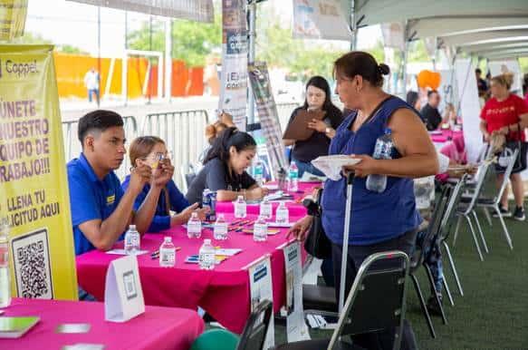 Apoyan a 327 mil emprendedores
