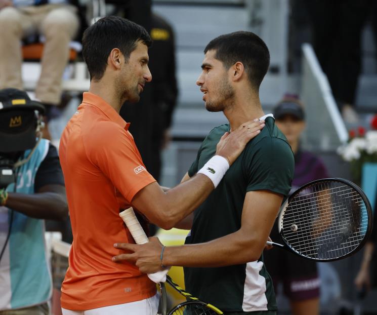 Elogia Novak Djokovic a Carlos Alcaraz 