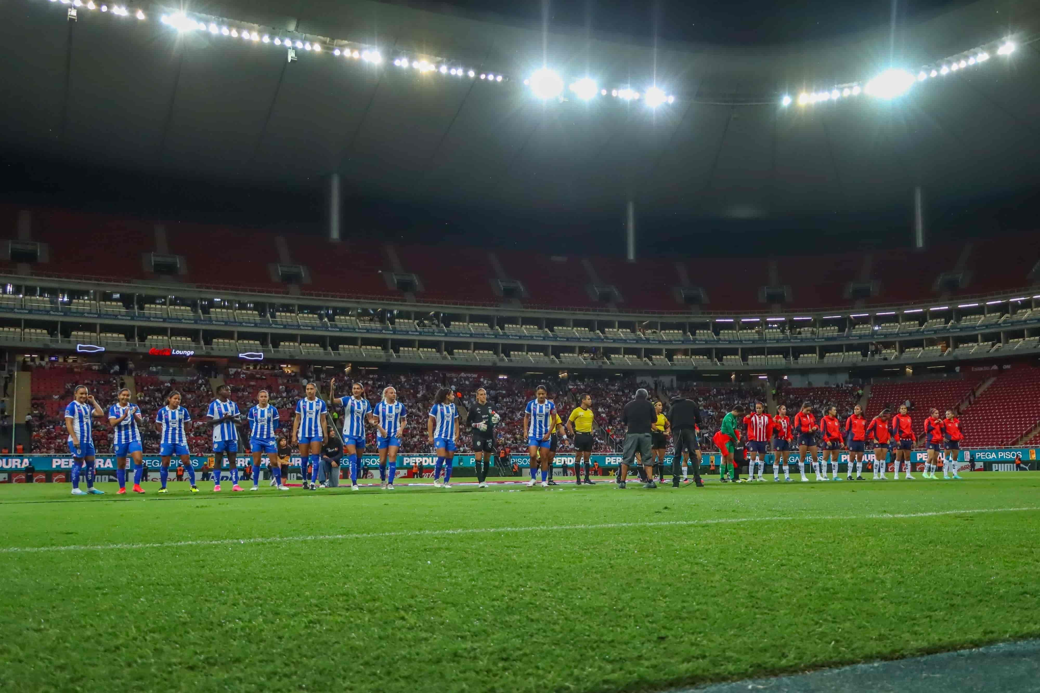 Estadio Akron.