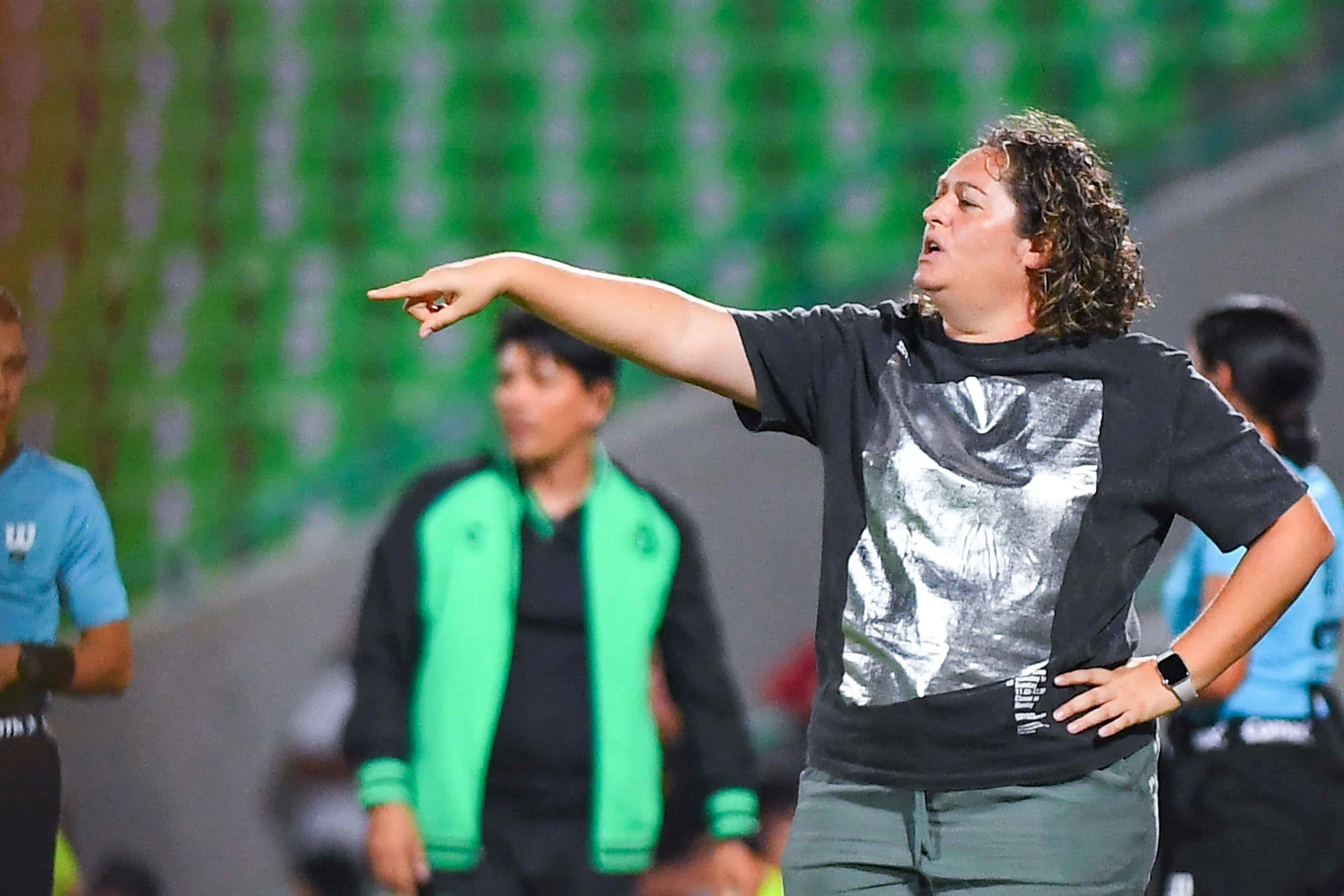Milagros Martínez.
