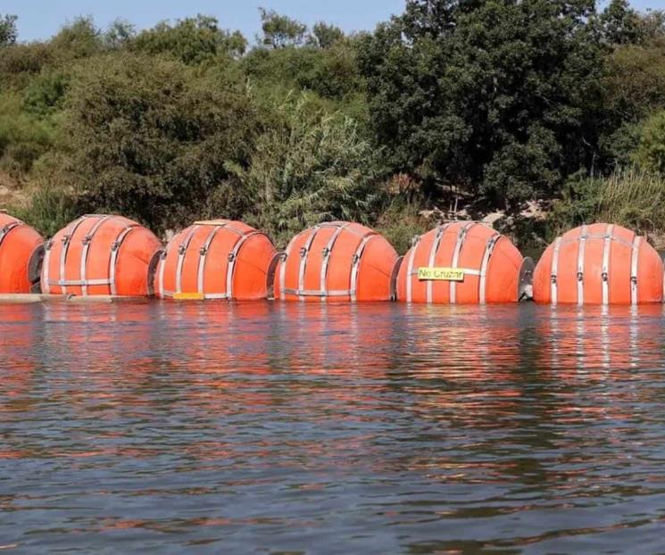 Decidirán permanencia de boyas contra migrantes en Texas