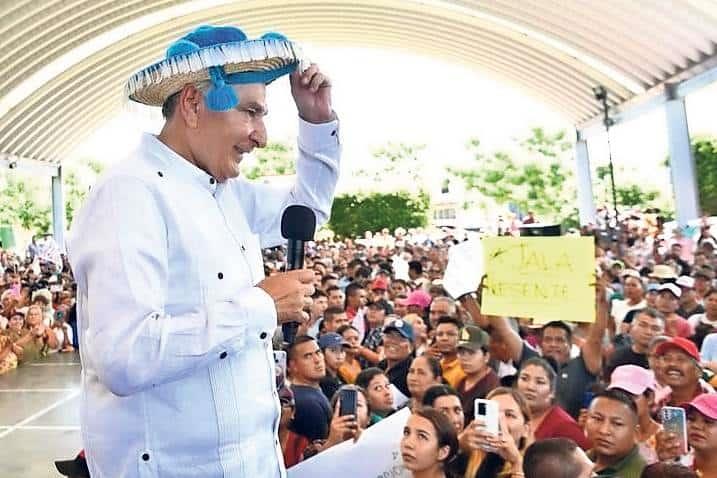 Adán Augusto López insiste en culpar a ministro por libros Adán Augusto López insiste en culpar a ministro por libros