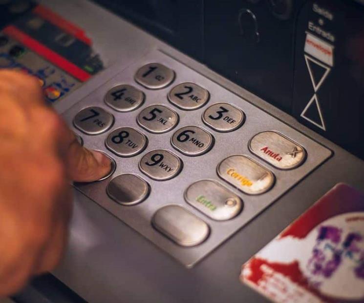 Sin servicios bancarios 285 municipios de México: ABM