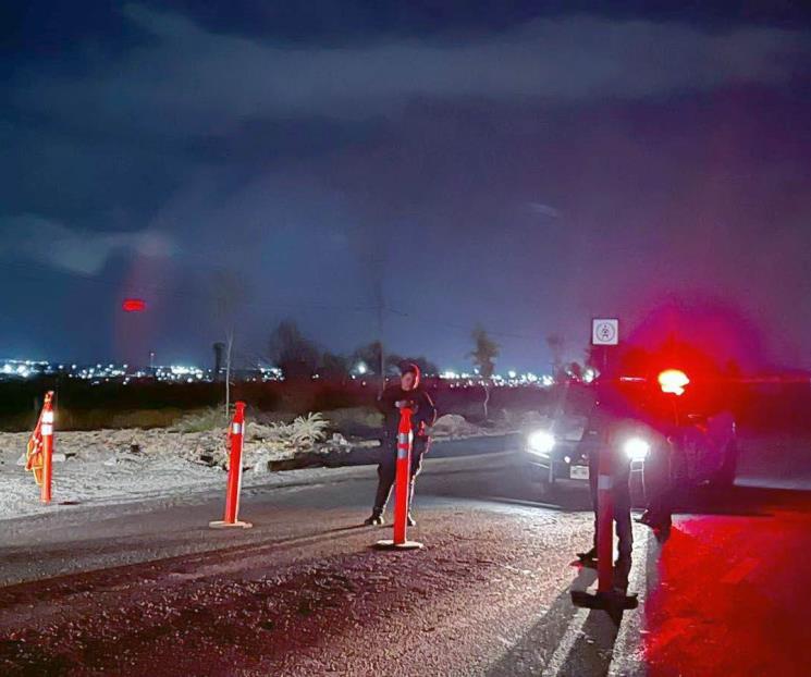 Cuelgan en puente cuerpos de 3 hombres decapitados