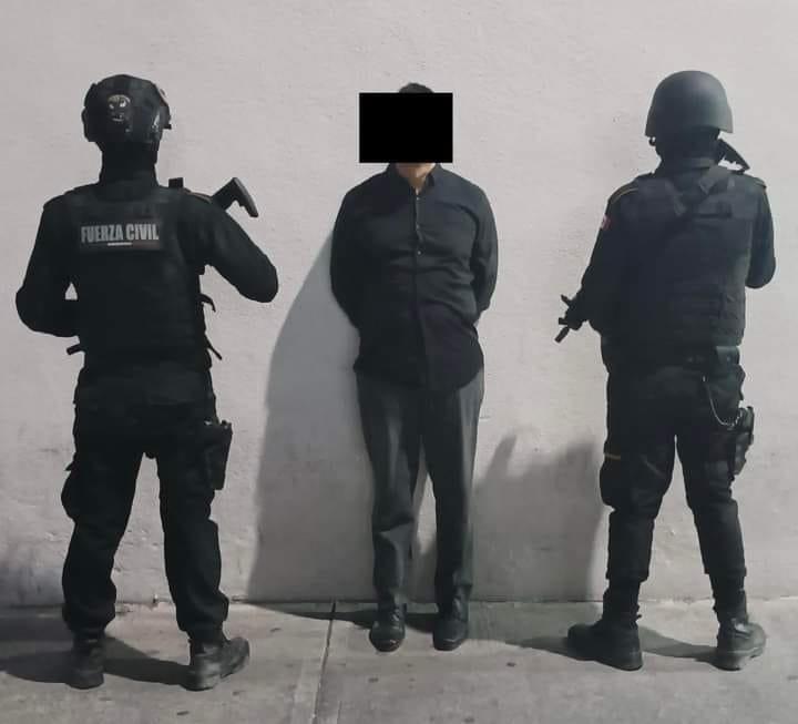 Impacta dos patrullas tras persecución