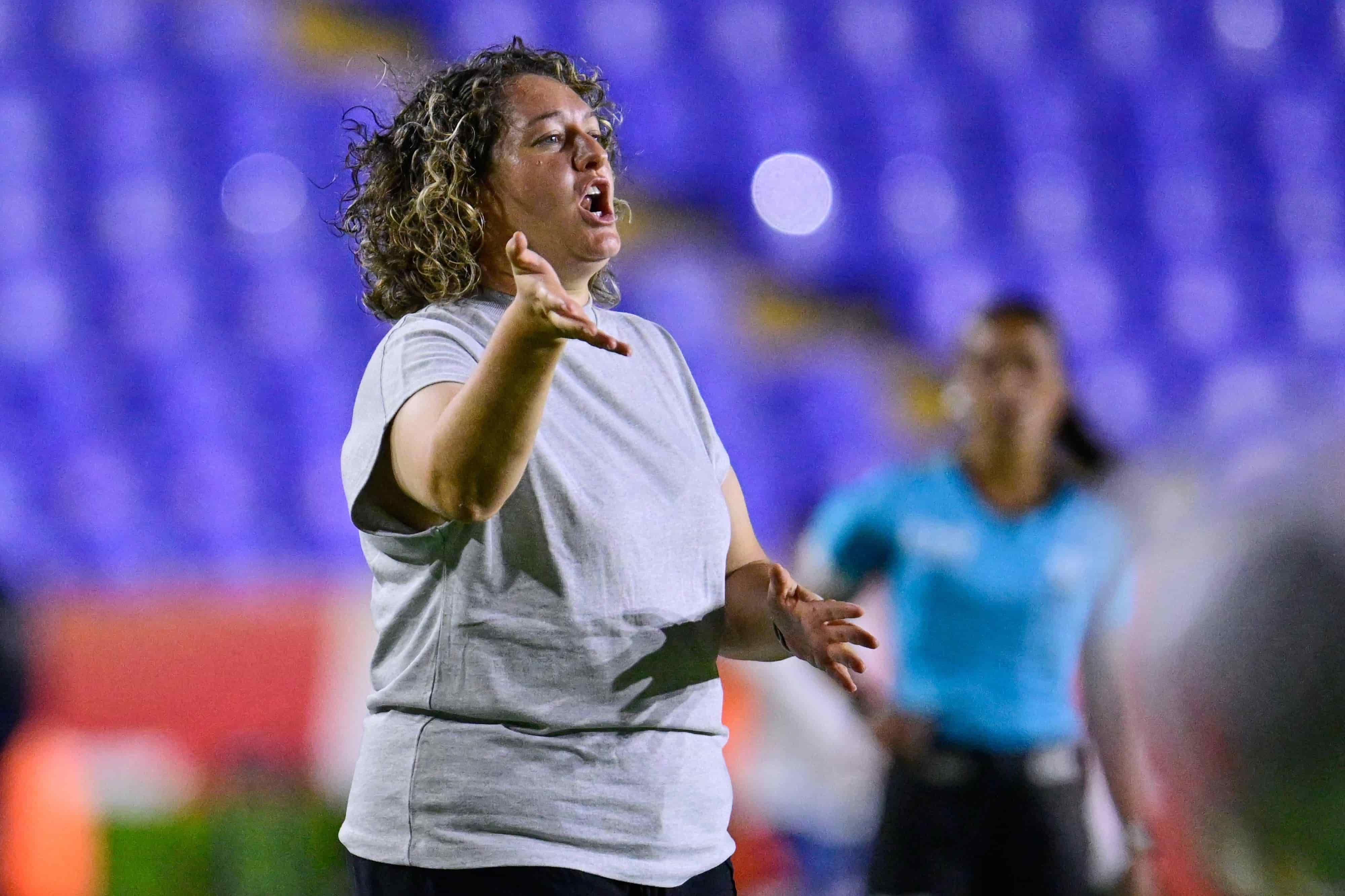 Milagros Martínez.