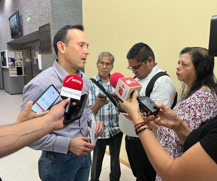 Revocación de mandato sigue en el limbo: De la Fuente