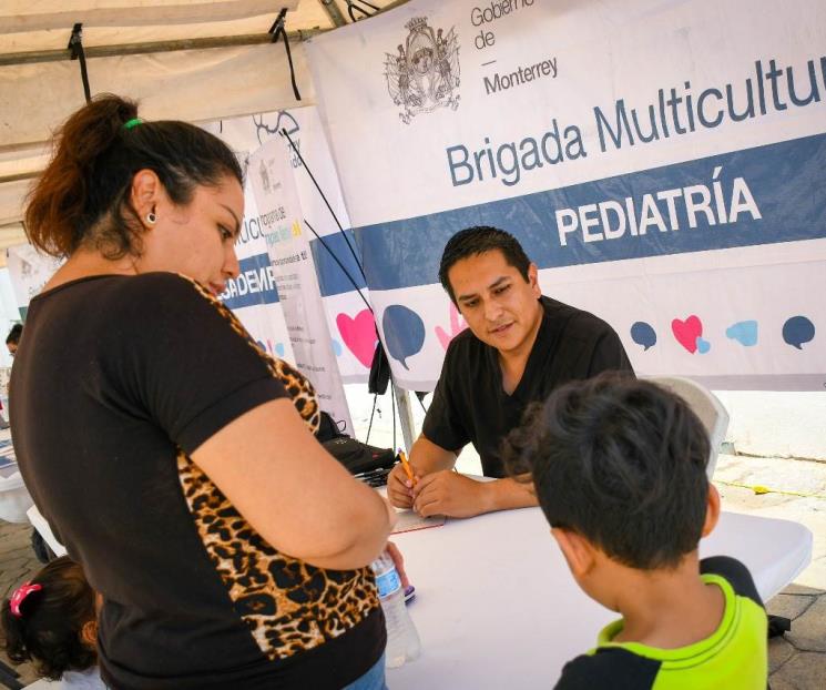 Lleva autoridad regia brigada multicultural