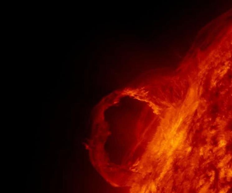 NASA detecta mancha solar que gira hacia la Tierra NASA detecta mancha solar que gira hacia la Tierra