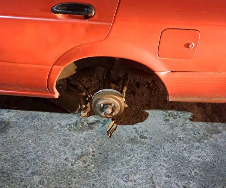 Desmantelan autos y los detienen