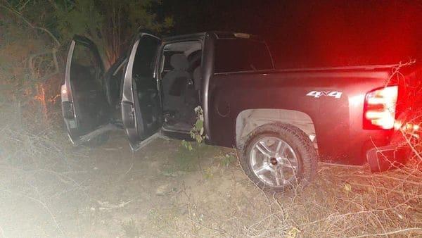 Aseguran camioneta, armas y equipo táctico en Linares Aseguran camioneta, armas y equipo táctico en Linares