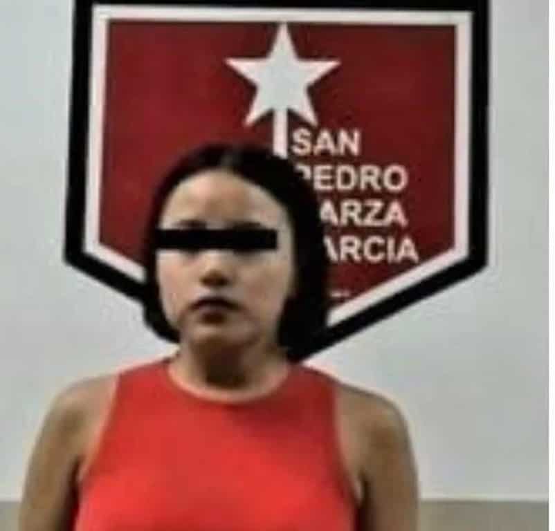 Elementos de la policía preventiva de San Pedro, lograron la detención de una pareja, que fueron sorprendidos abordo de una motocicleta, que había sido robada con violencia en un negocio de pizzas.