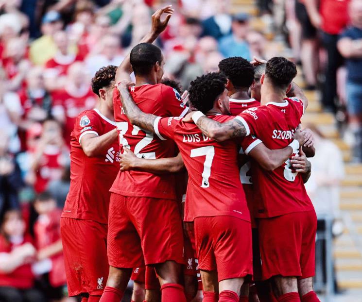 Golea Liverpool y siguen invictos en la Premier
