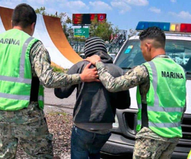 Sujeto salta barda del AICM, corre y se mete a un avión Sujeto salta barda del AICM, corre y se mete a un avión