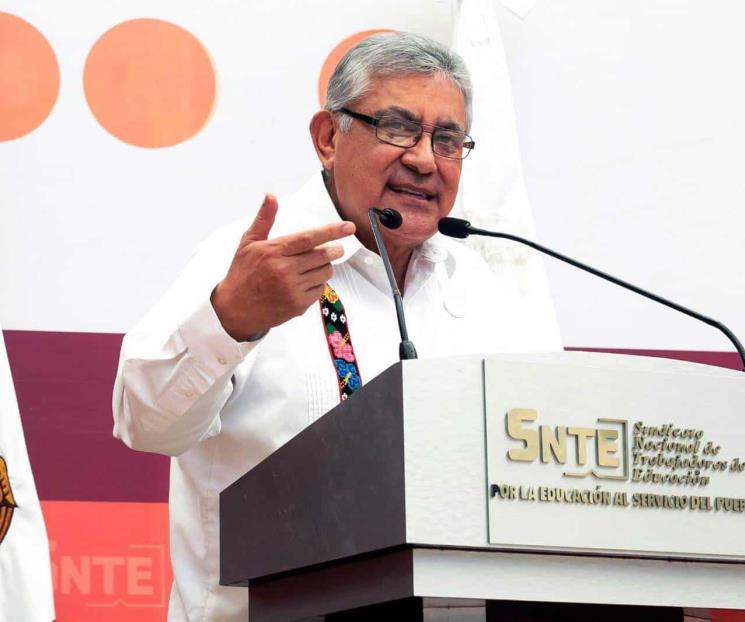 Reconoce el SNTE la labor de AMLO