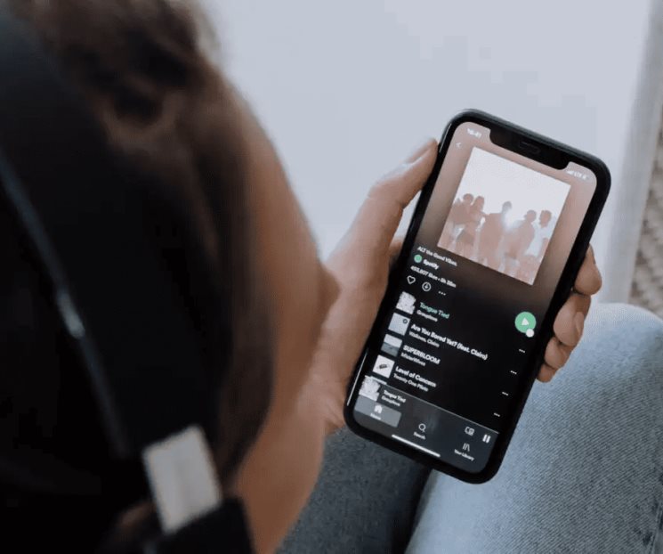 Spotify podría cobrar para ver la letra de las canciónes